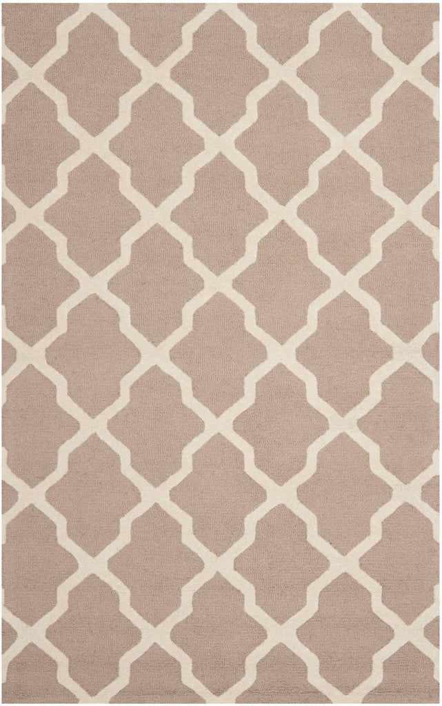 Safavieh Cambridge Rug Collection CAM121J - Beige / Ivory