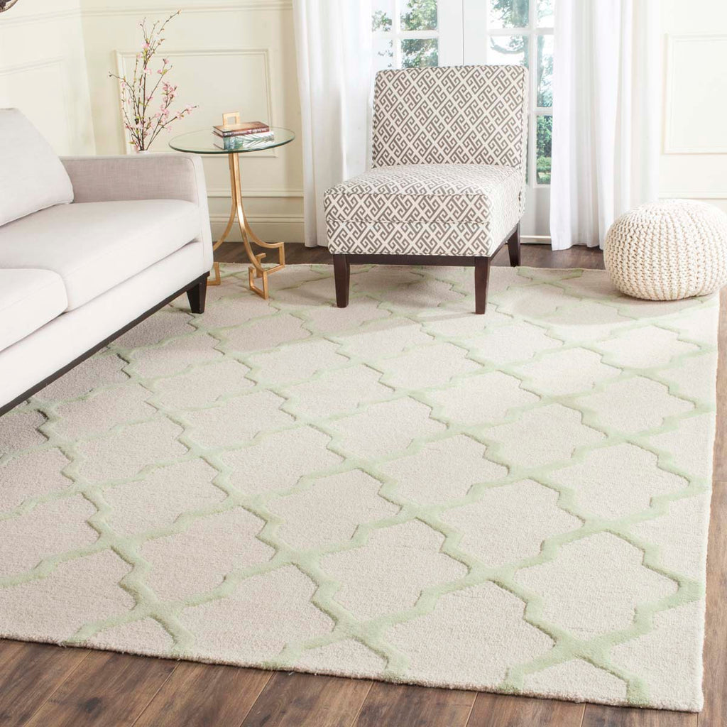 Safavieh Cambridge Rug Collection CAM121N - Ivory / Light Green