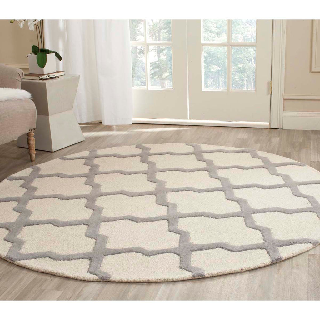 Safavieh Cambridge Rug Collection CAM121Y - Ivory / Silver