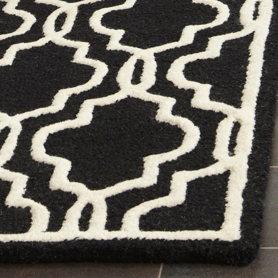 Contemporary Area Rug, CAM131E, 120 X 180 cm in Black / Ivory