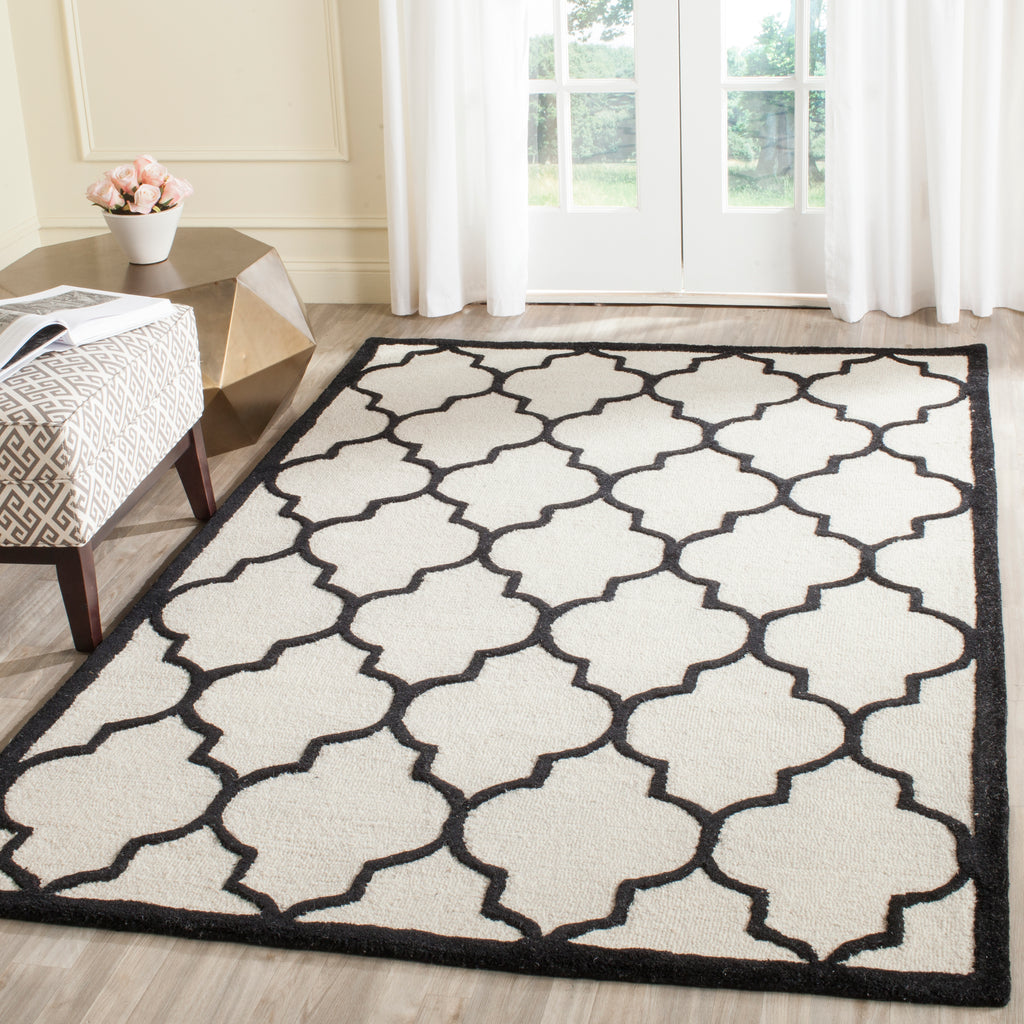 Contemporary Area Rug, CAM134W, 90 X 150 cm in Ivory / Black