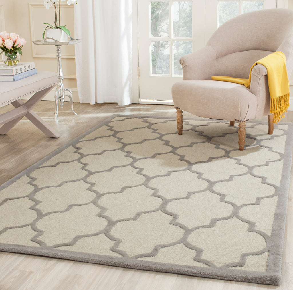 Contemporary Accent Rug, CAM134Y, 60 X 91 cm in Ivory / Silver