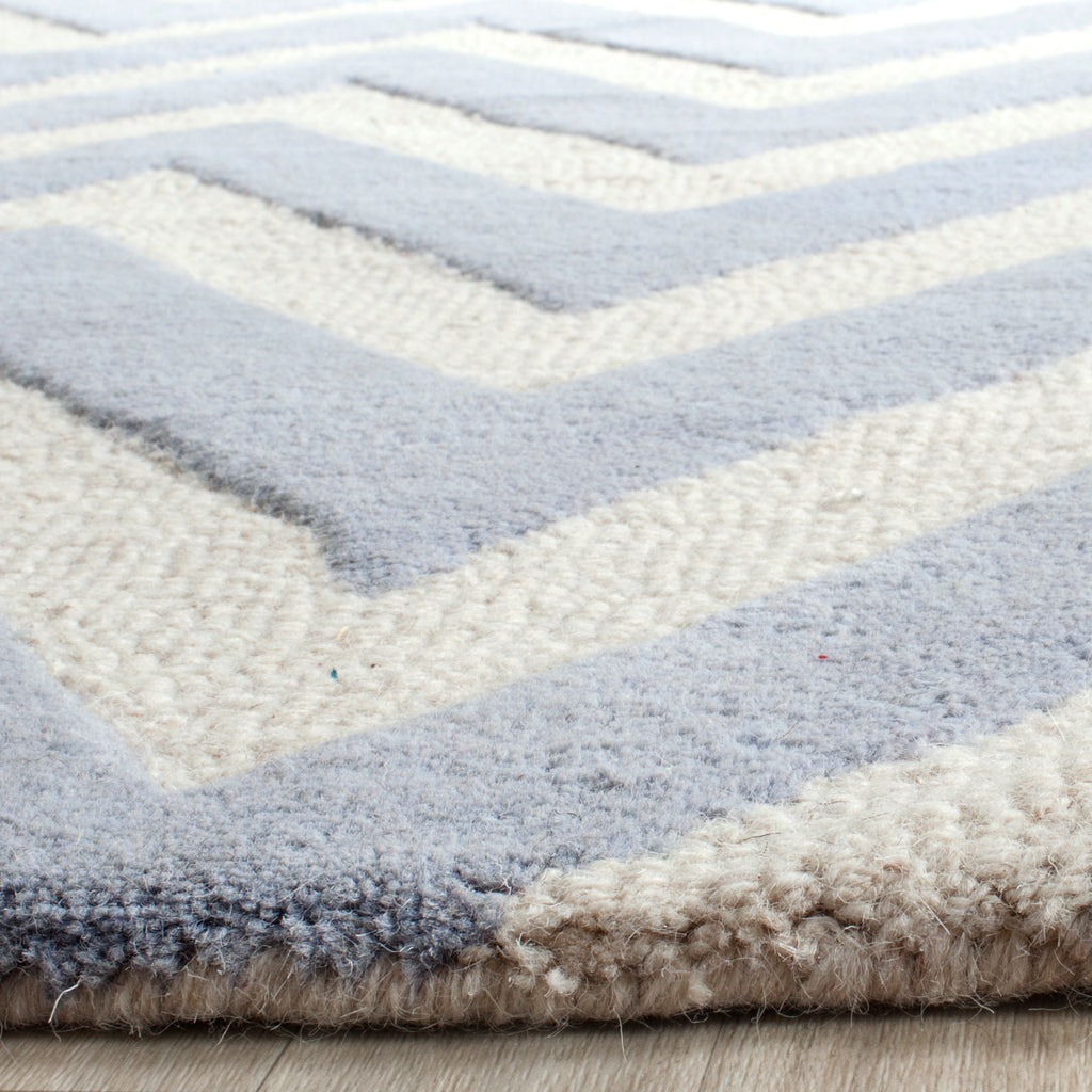 Contemporary Area Rug, CAM139A, 90 X 150 cm in Light Blue / Ivory