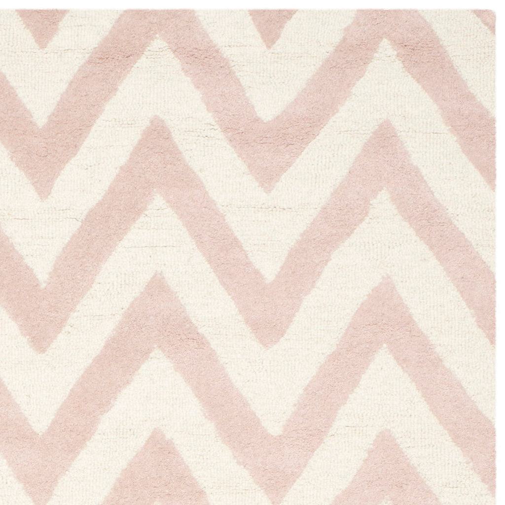 Contemporary Area Rug, CAM139M, 120 X 180 cm in Light Pink / Ivory