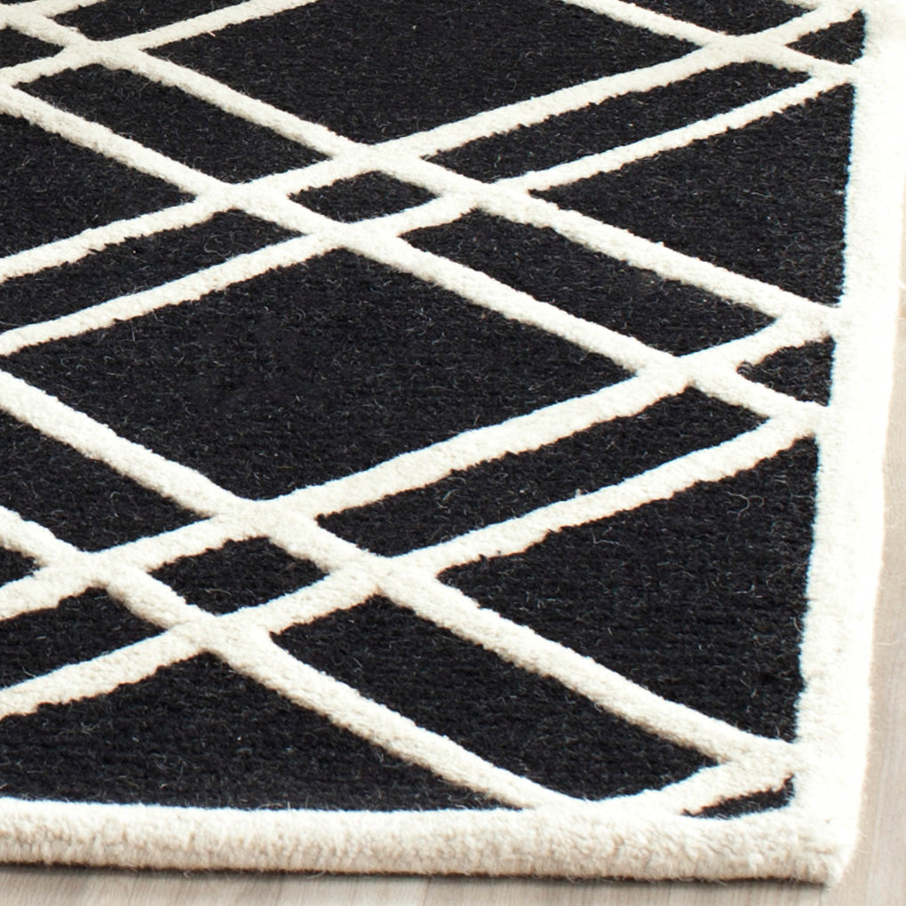 Contemporary Area Rug, CAM142E, 120 X 180 cm in Black / Ivory