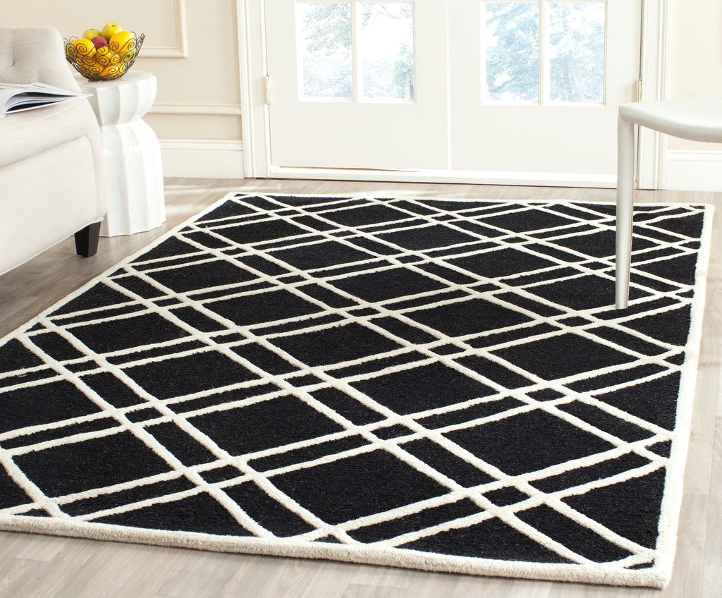 Contemporary Area Rug, CAM142E, 120 X 180 cm in Black / Ivory