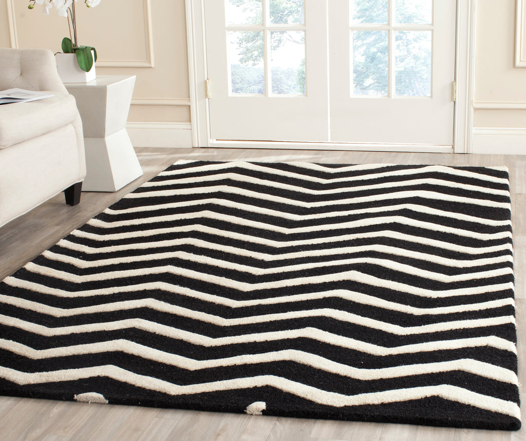 Contemporary Area Rug, CAM714K, 120 X 180 cm in Black / Ivory