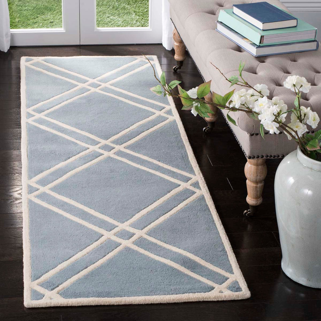 Safavieh Chatham Rug Collection CHT740B - Blue / Ivory