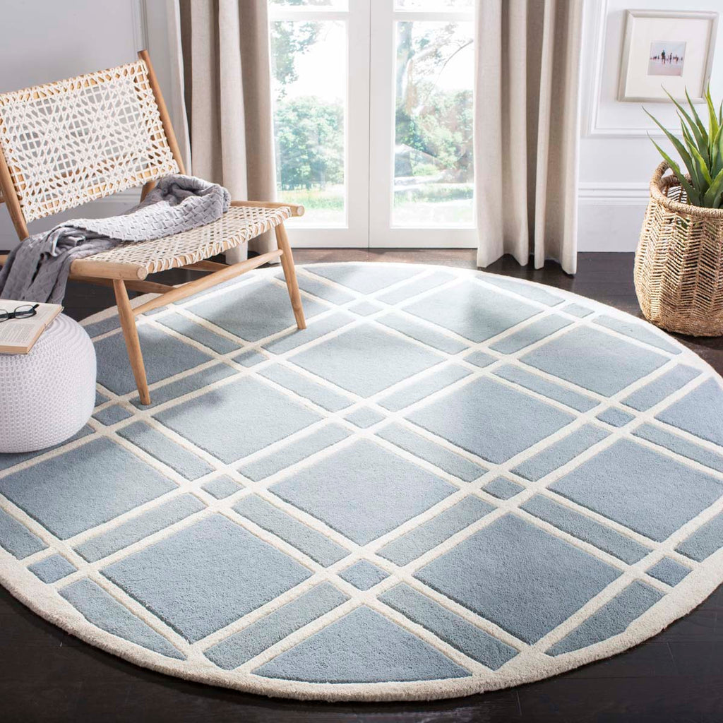 Safavieh Chatham Rug Collection CHT740B - Blue / Ivory