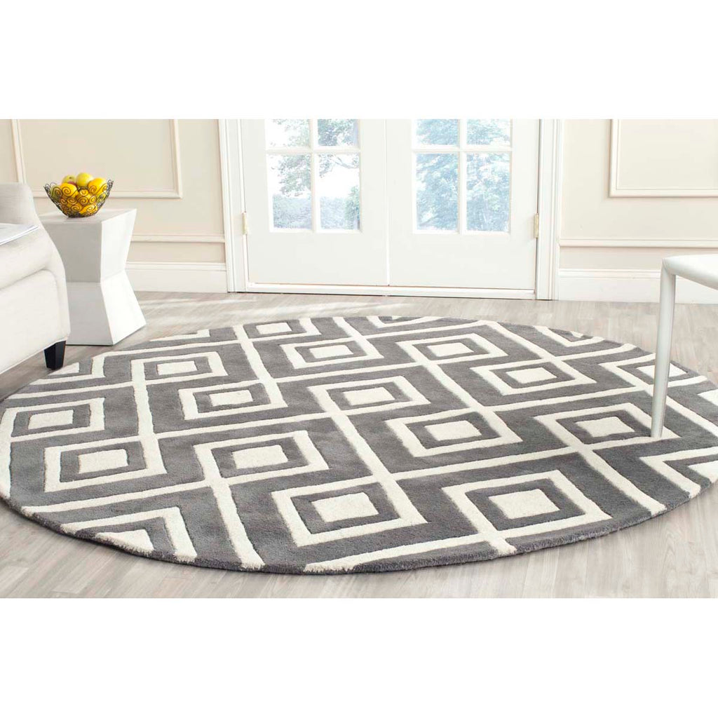 Safavieh Chatham Rug Collection CHT742D - Dark Grey / Ivory