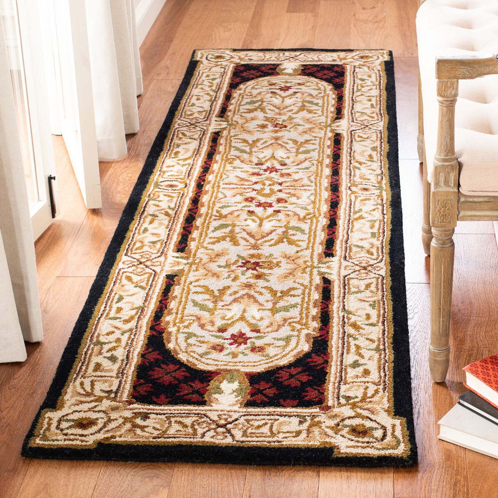 Safavieh Classic Rug Collection CL755B - Black