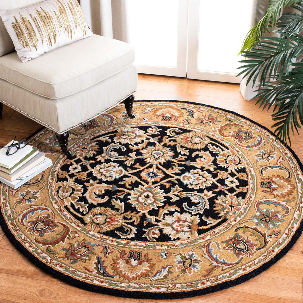 Safavieh Classic Rug Collection CL758B - Black / Gold