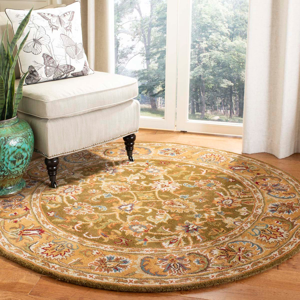 Safavieh Classic Rug Collection CL758M - Olive / Camel