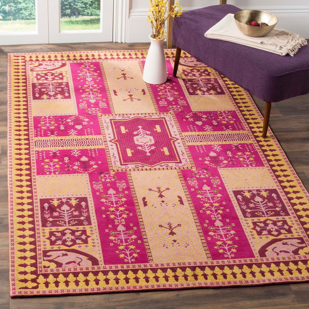 Safavieh -Classic Vintage Rug Collection 512E - Fuchsia / Gold