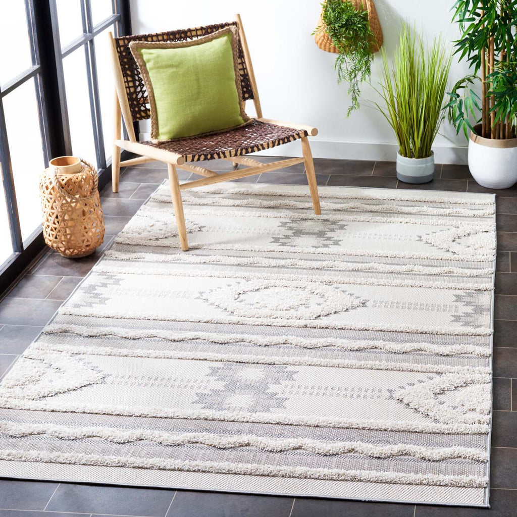 Safavieh Cottage Rug Collection: COT206A - Ivory / Light Grey