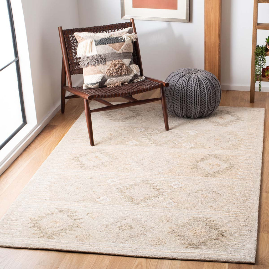 Safavieh Capri Rug Collection CPR203B - Beige