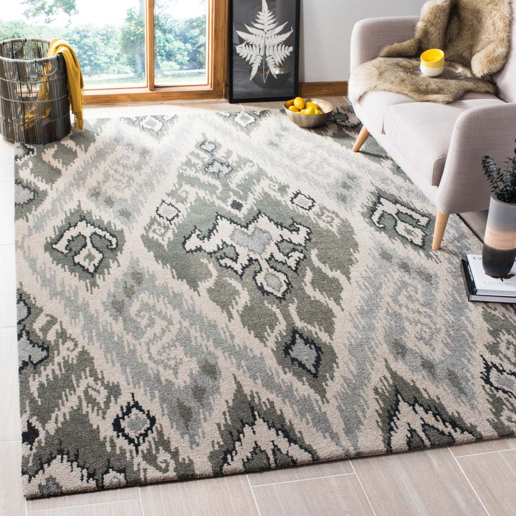 Safavieh Capri Rug Collection CPR351A - Multi / Grey