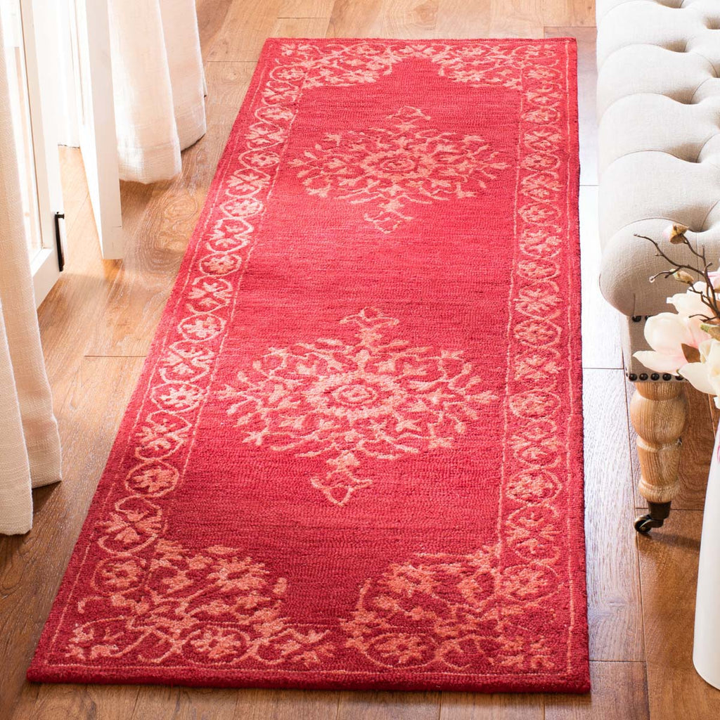 Safavieh Dip Dye Rug Collection DDY702Q - Red