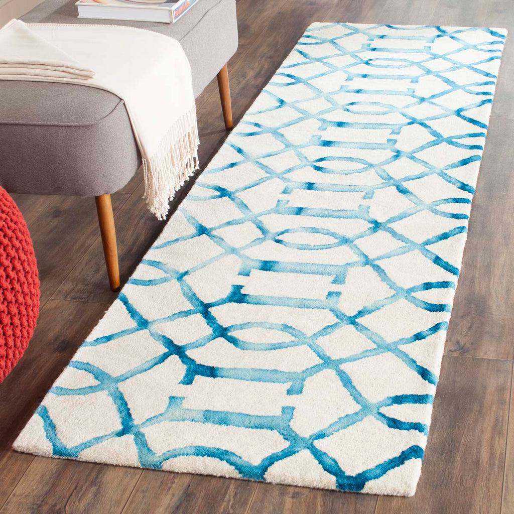 Safavieh Dip Dye Rug Collection DDY712H - Ivory / Turquoise