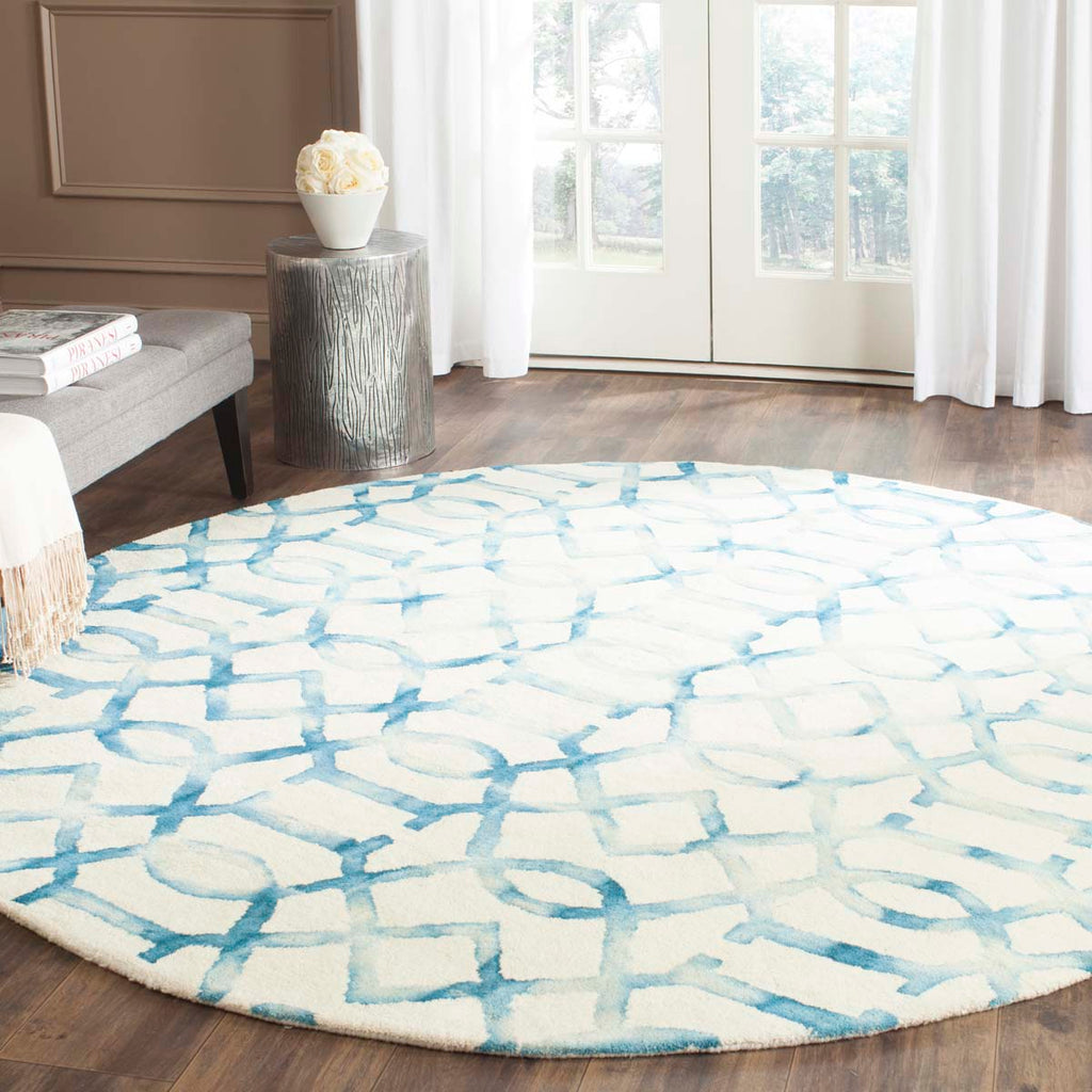 Safavieh Dip Dye Rug Collection DDY712H - Ivory / Turquoise