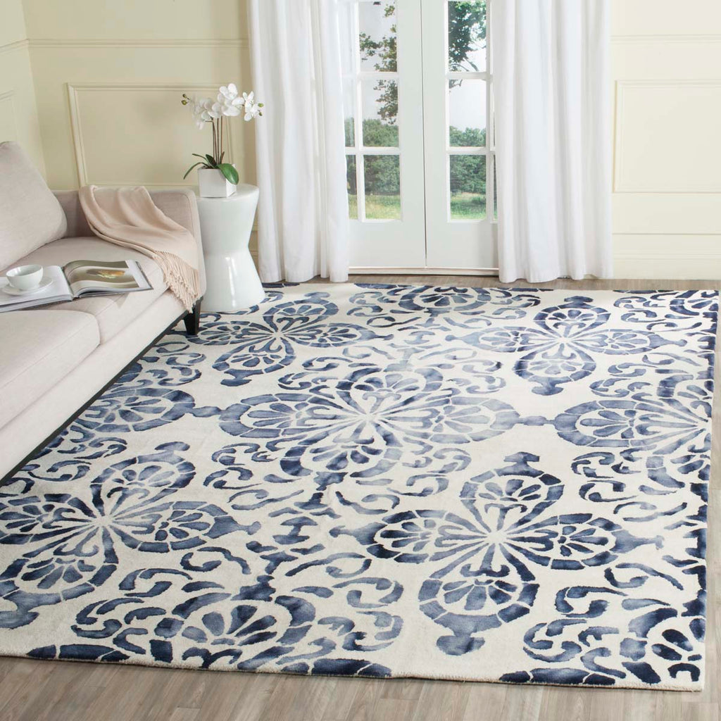 Safavieh Dip Dye Rug Collection DDY719P - Ivory / Navy