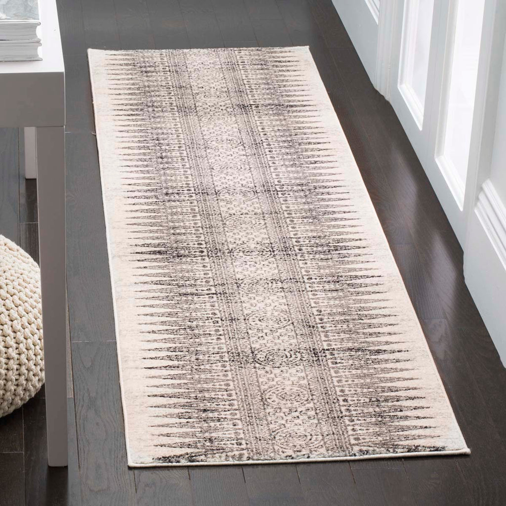 Safavieh Evoke Rug Collection EVK226D - Ivory / Grey