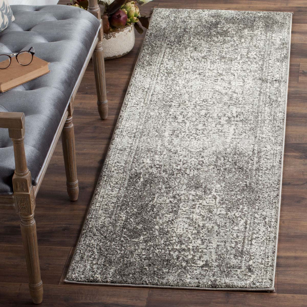 Safavieh Evoke Rug Collection EVK256D - Grey / Ivory