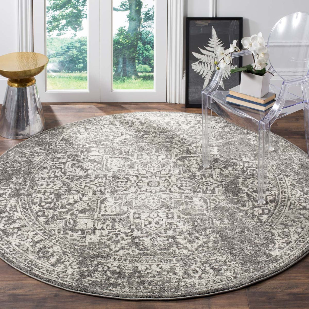 Safavieh Evoke Rug Collection EVK256D - Grey / Ivory