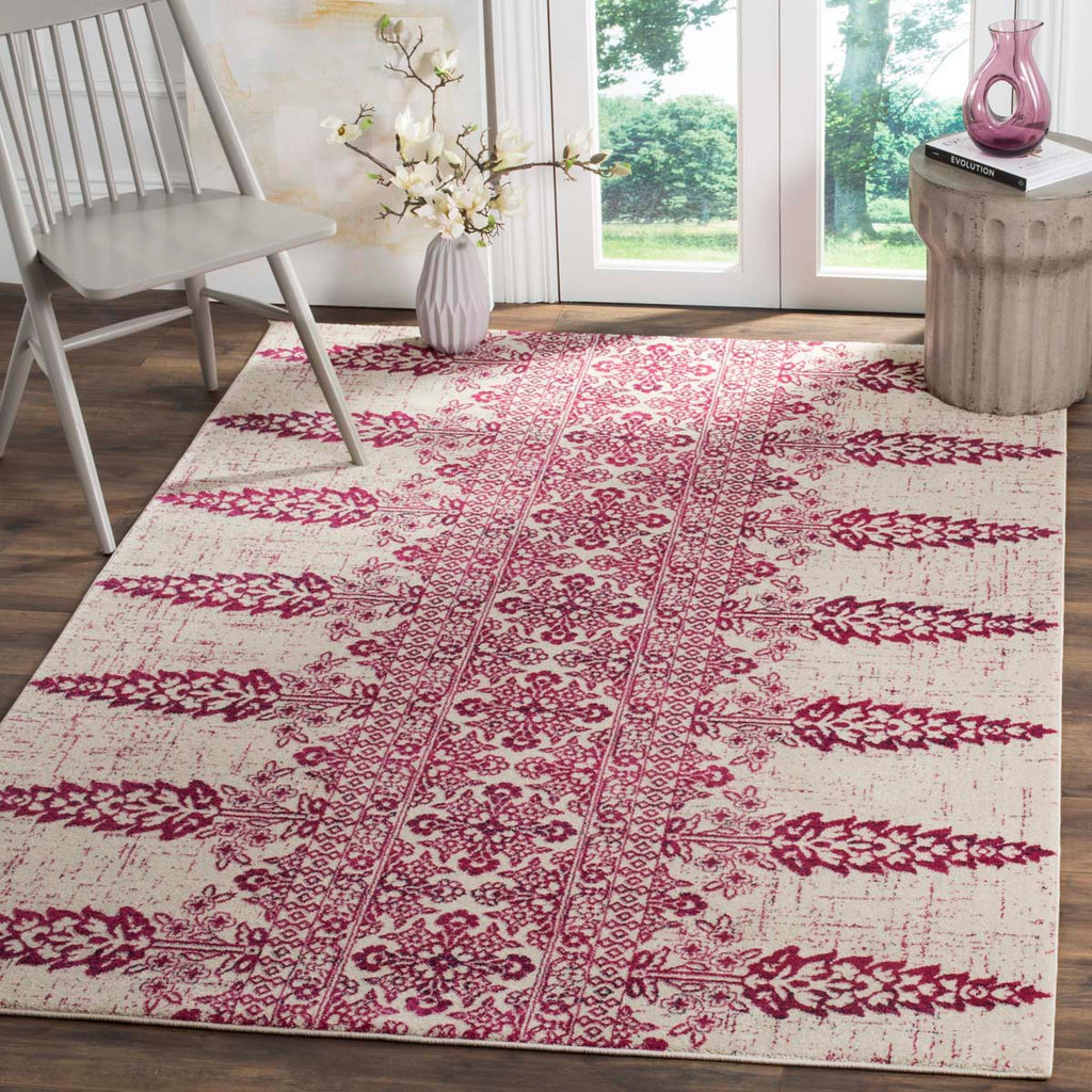 Safavieh Evoke Rug Collection EVK521K - Ivory / Fuchsia