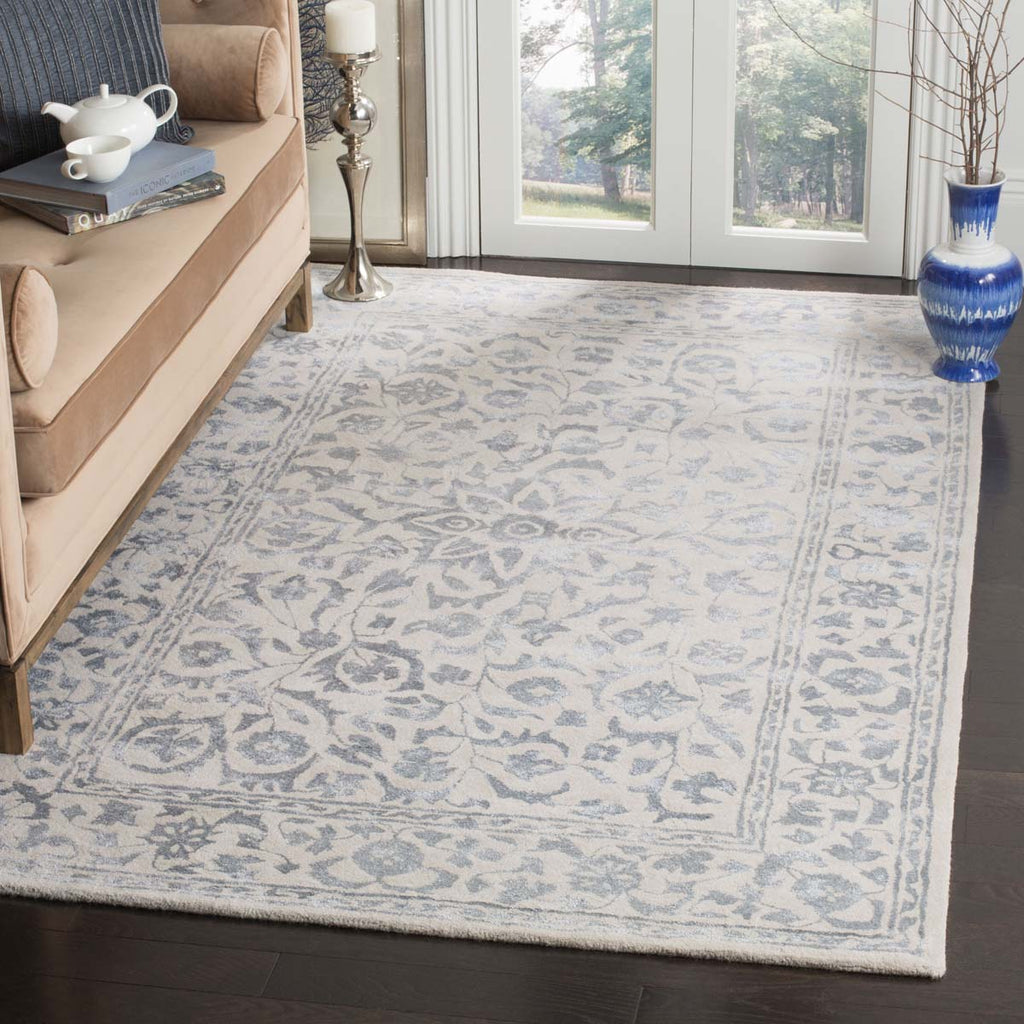 Safavieh Glamour Rug Collection GLM515A - Silver / Ivory