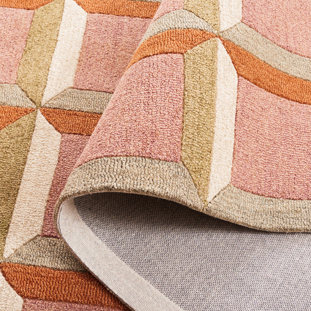 Safavieh Genre Collection, GRE101U - Pink / Beige