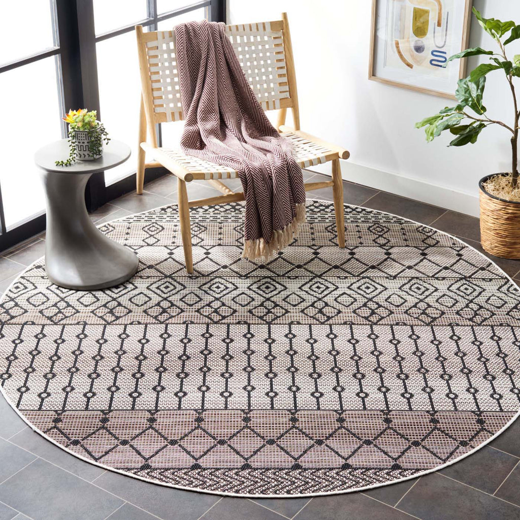 Safavieh Havana Rug Collection: HAV301E - Light Brown / Black