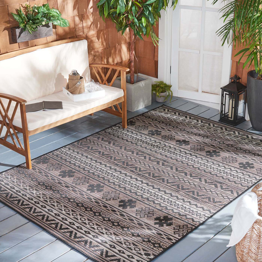 Safavieh Havana Rug Collection: HAV331T - Brown / Black