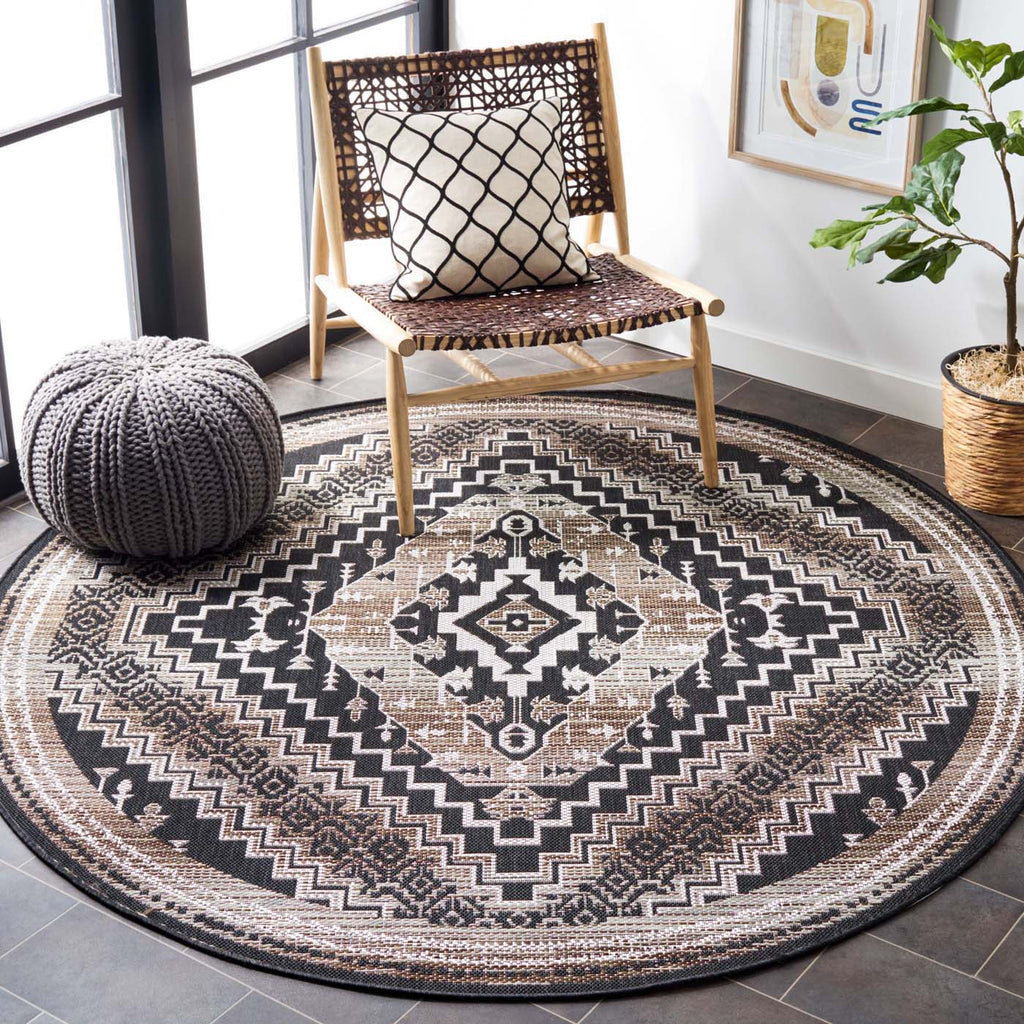 Safavieh Havana Rug Collection: HAV341E - Light Brown / Black