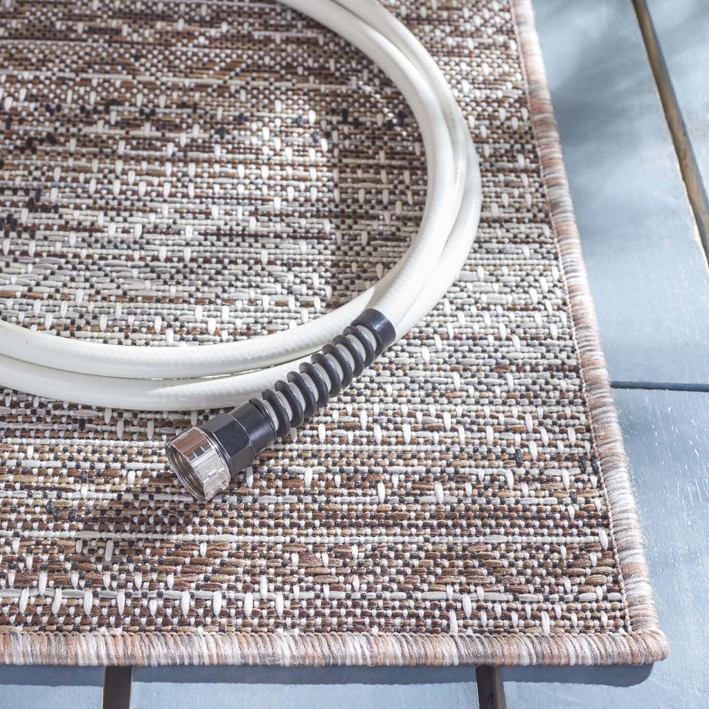 Safavieh Havana Rug Collection: HAV350E - Light Brown / Ivory