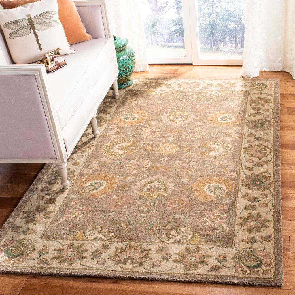 Safavieh Heritage Rug Collection HG343K - Brown / Ivory