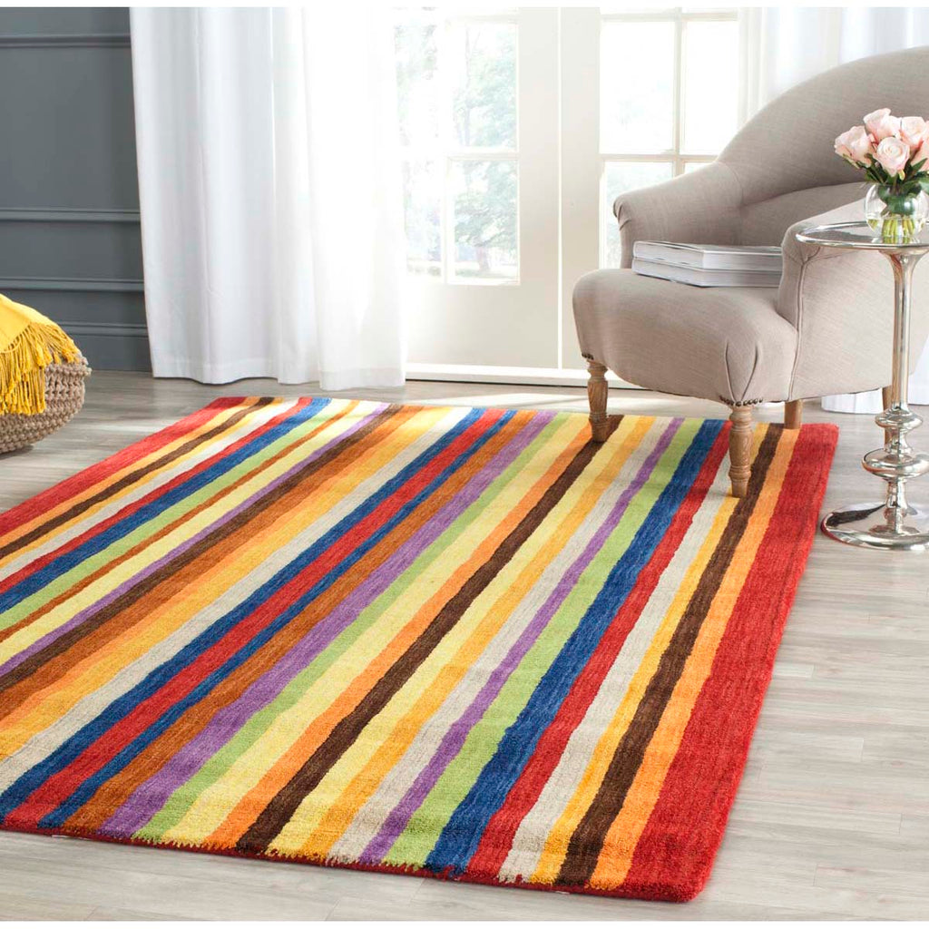 Safavieh Himalaya Rug Collection HIM582A - Red / Multi