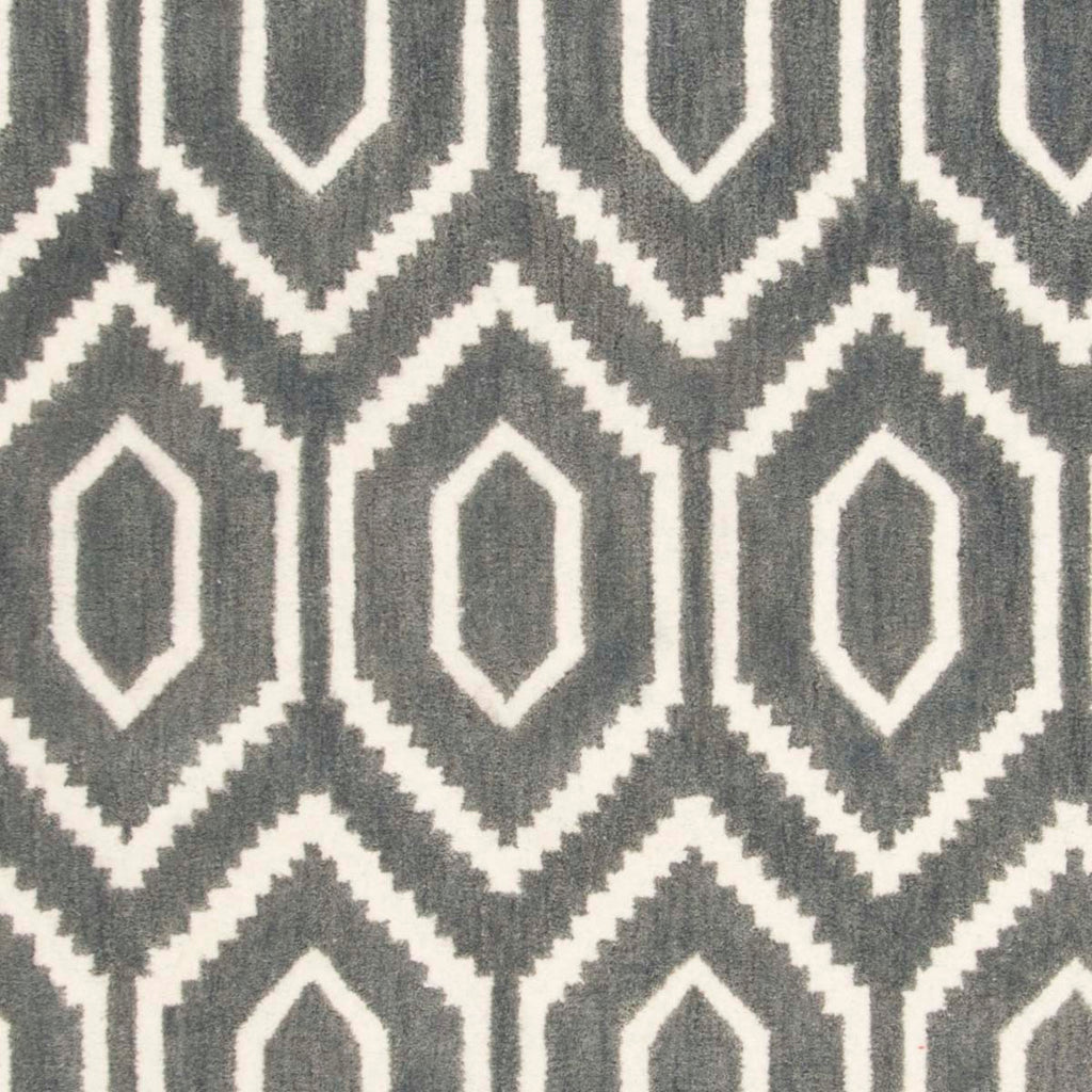 Safavieh Himalaya Rug Collection HIM902F - Dark Grey / Ivory