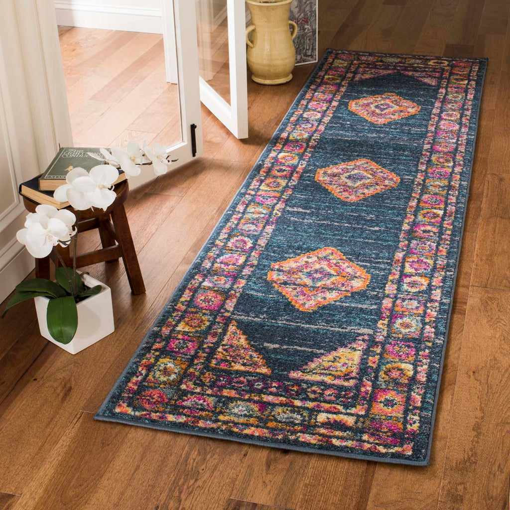 Safavieh Madison Rug Collection MAD133C - Blue / Fuchsia