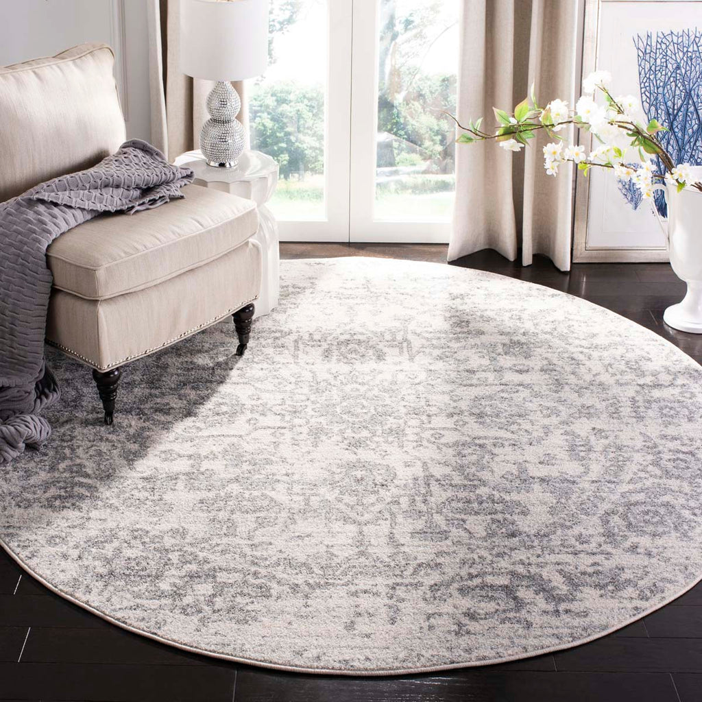 Safavieh Madison Rug Collection MAD603G - Silver / Ivory