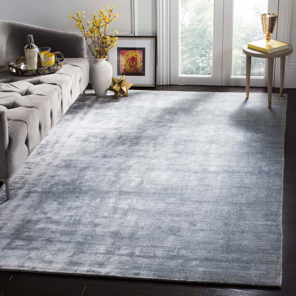 Safavieh Mirage Rug Collection MIR533A - Light Grey