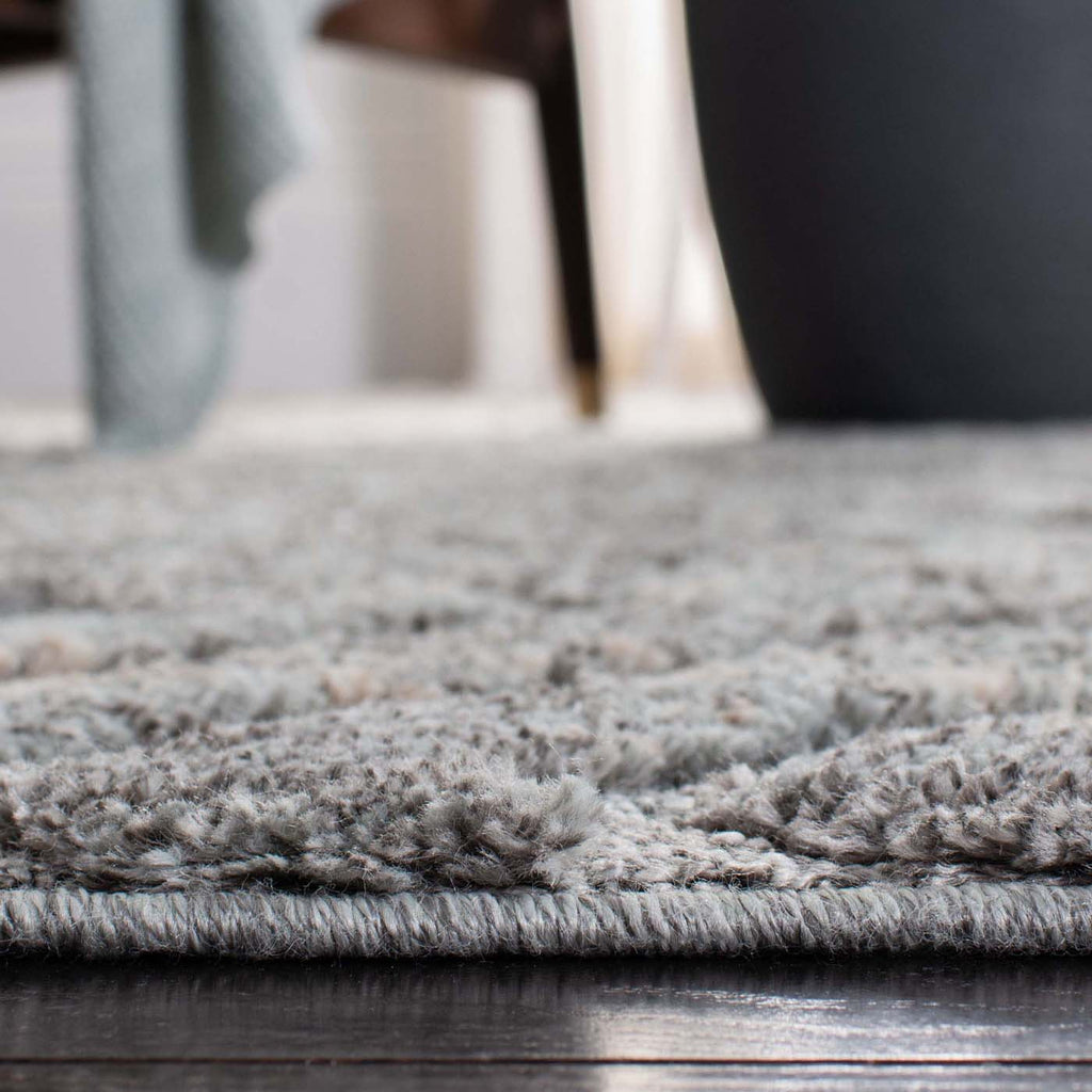 Martha Stewart Rug Collection: MSR0782H - Dark Grey / Light Grey