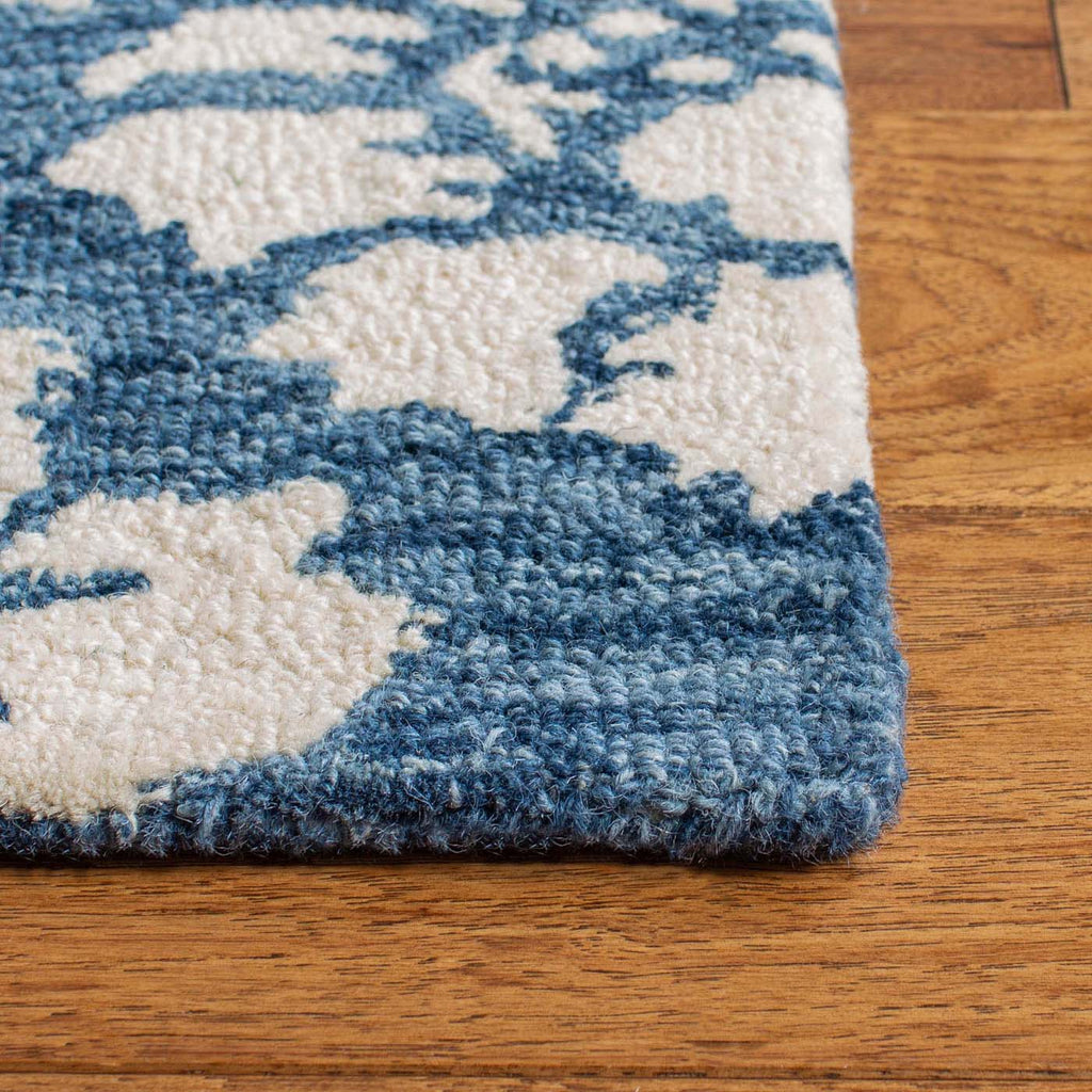 Martha Stewart Rug Collection: MSR221M - Blue / Ivory