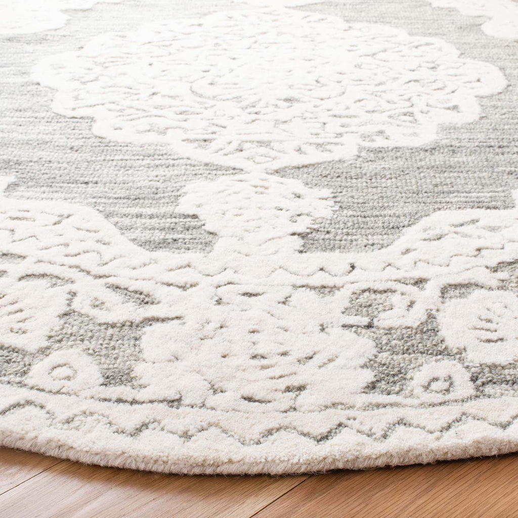 Martha Stewart Rug Collection: MSR275F - Grey / Ivory