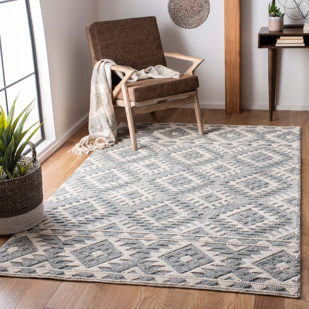 Safavieh Natura Rug Collection NAT629J - Cream / Aqua