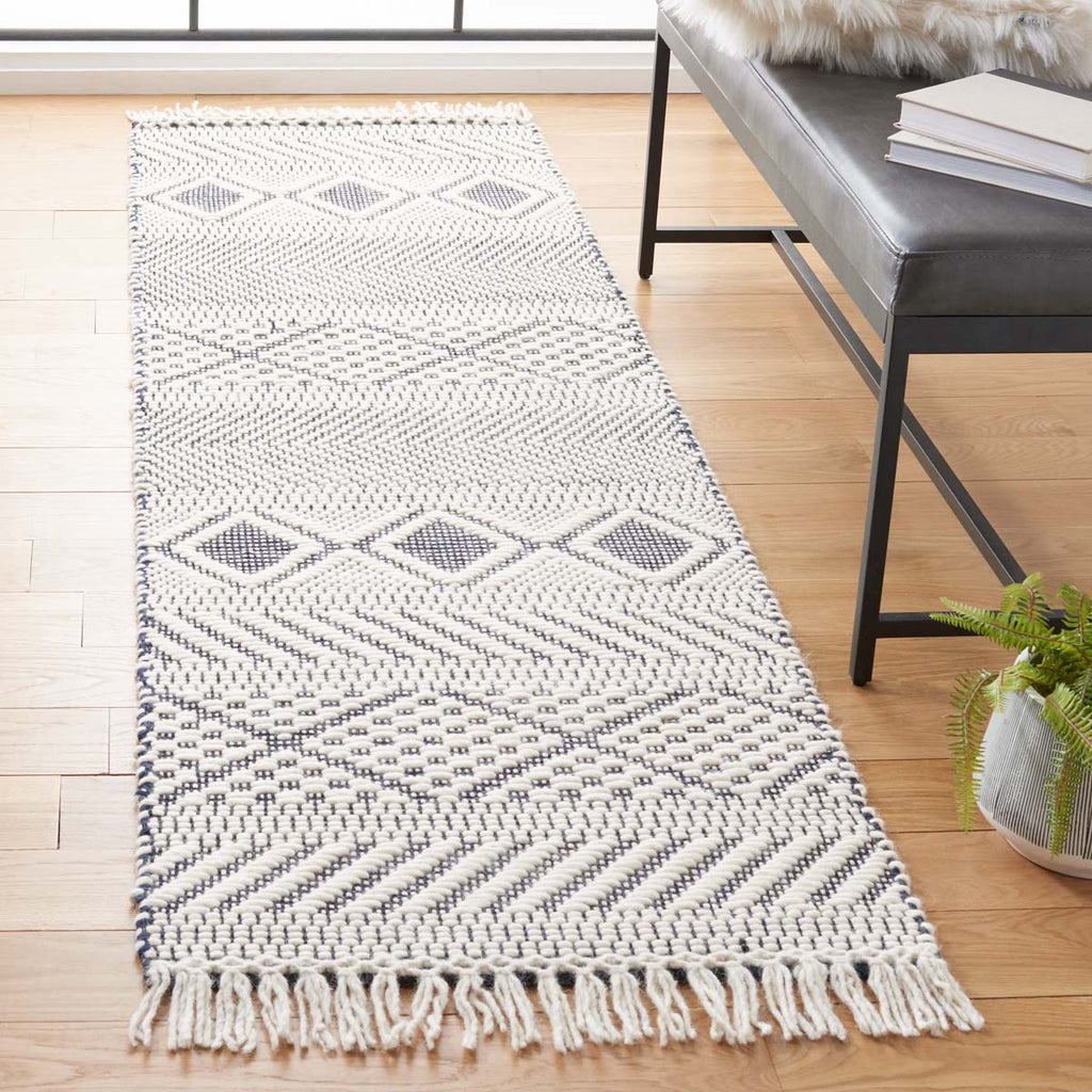 Safavieh Natura Rug Collection NAT856A - Ivory / Navy