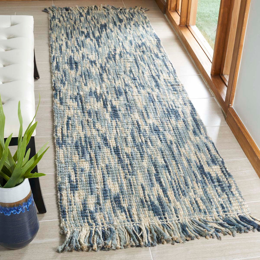 Safavieh Natural Fiber Rug Collection NF869M - Blue / Ivory