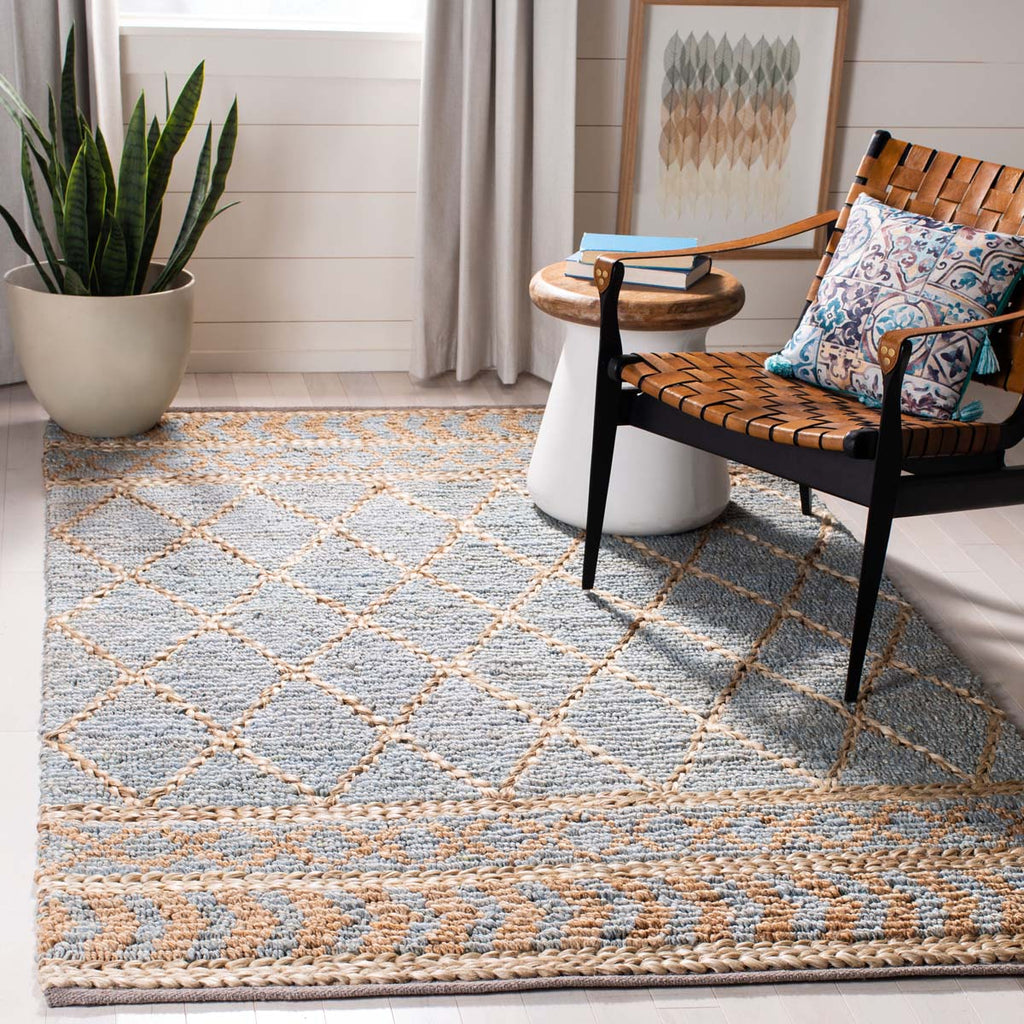 Safavieh Natural Fiber Rug Collection NF955N - Natural / Blue