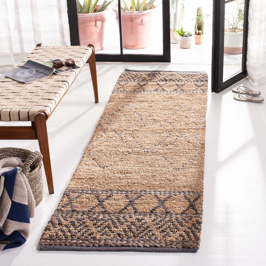 Safavieh Natural Fiber Rug Collection NF957B - Beige / Grey