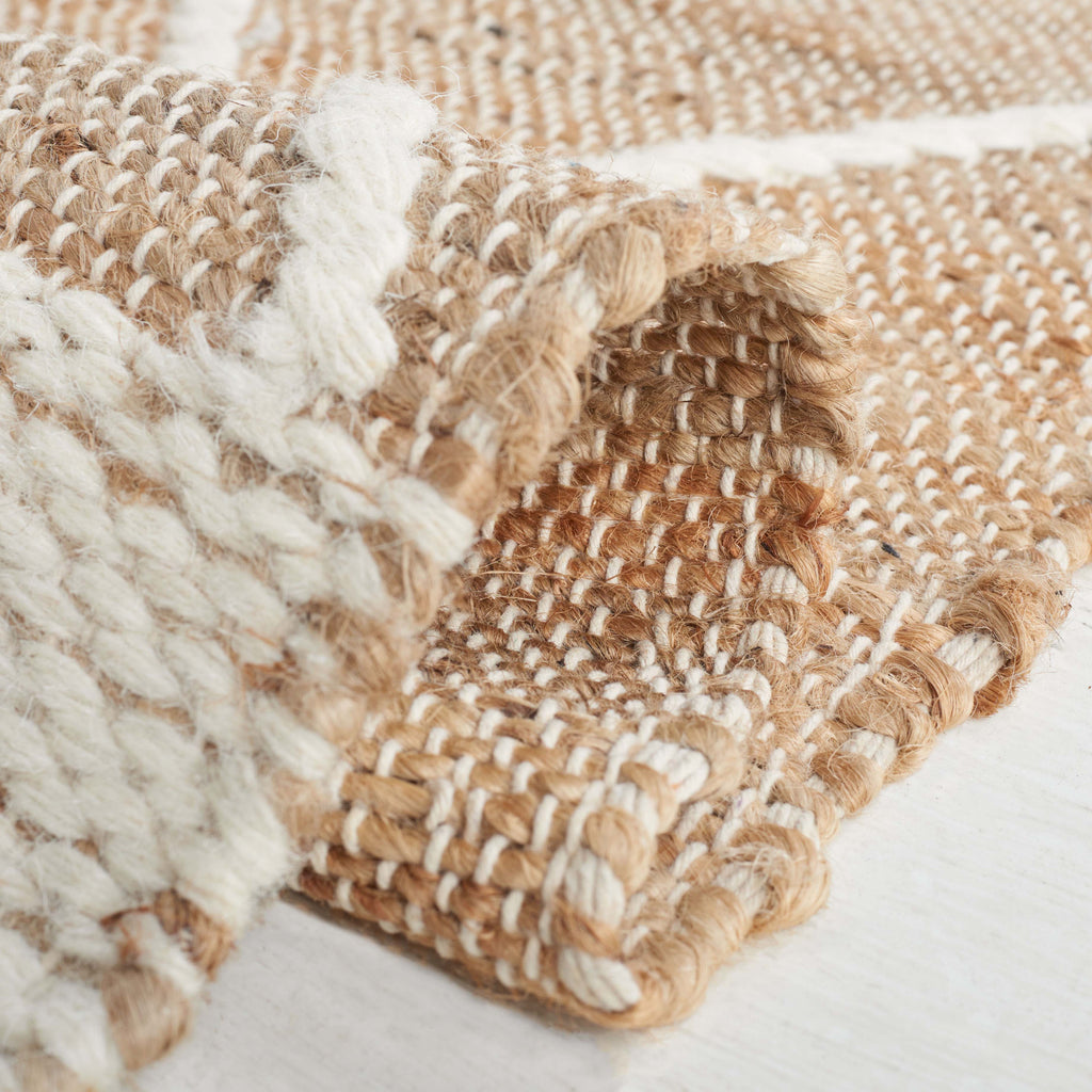 Safavieh Natural Fiber Rug Collection: NFB277A - Natural / Ivory